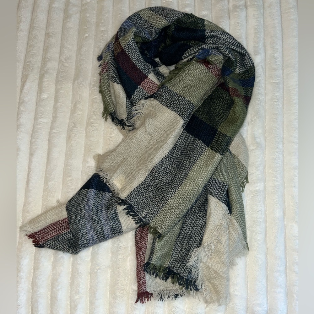 Patterned scarf